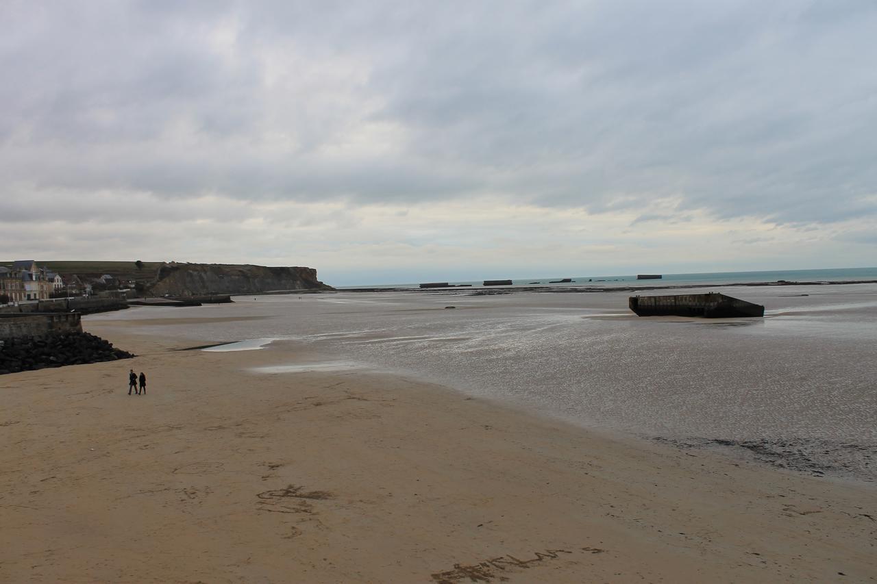 Arroplace Arromanches-les-Bains Exterior foto